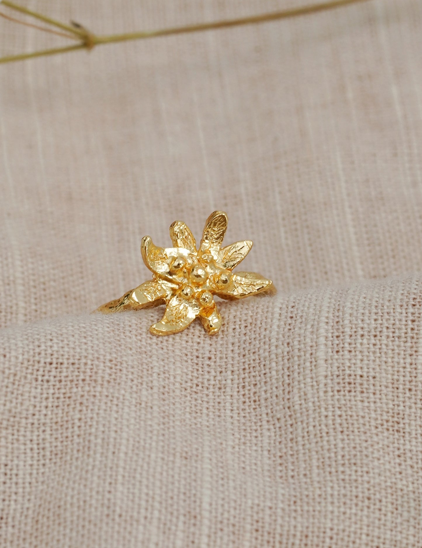 Alpine Flower Ring