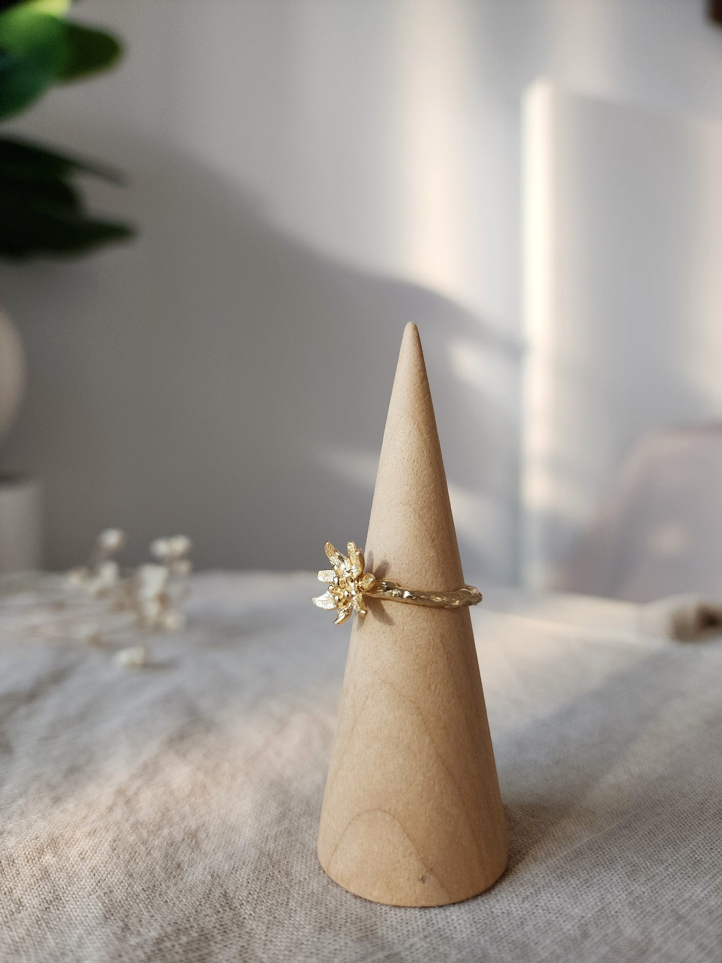Alpine Flower Ring