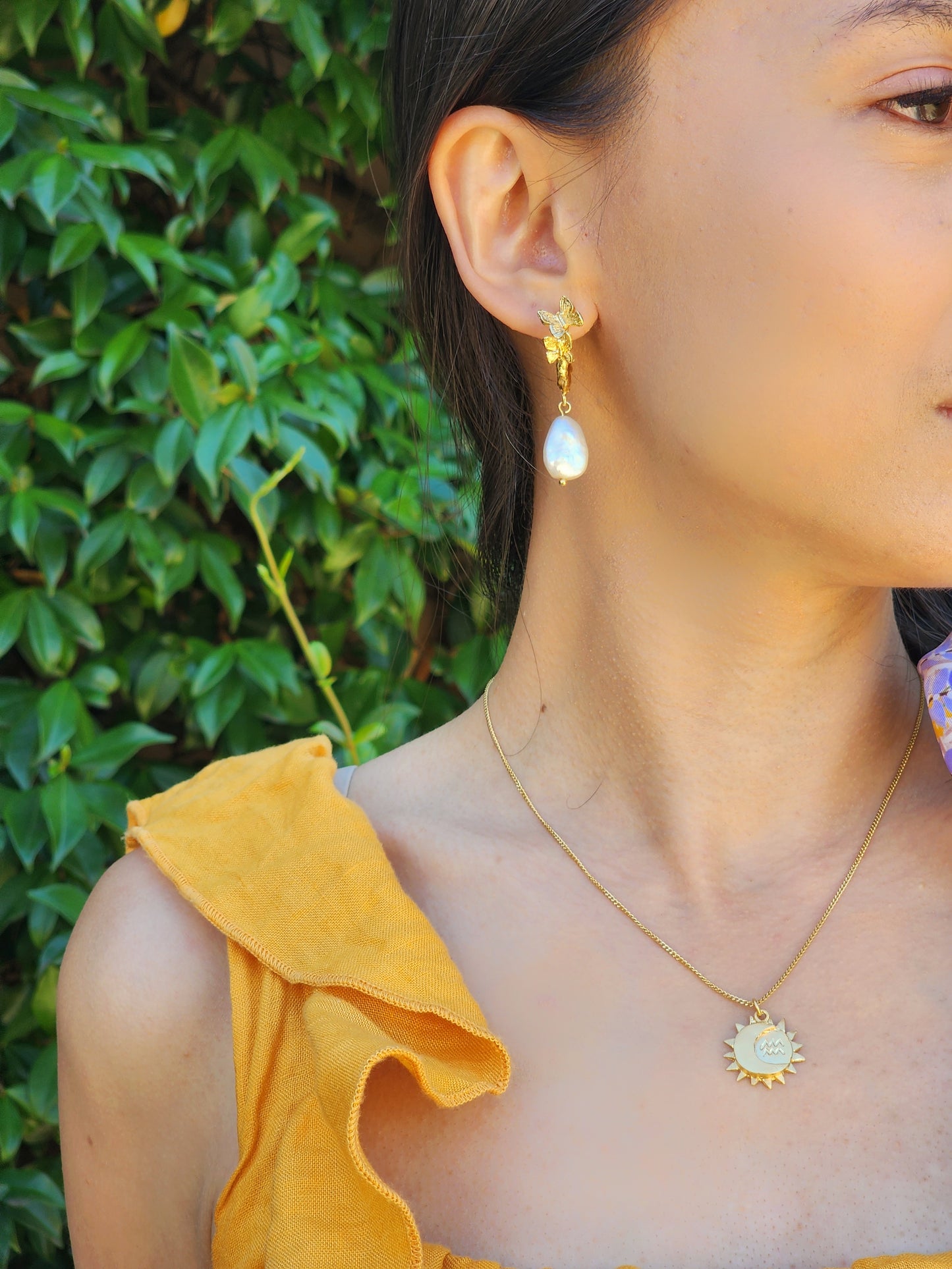 Butterfly Landing - Freshwater Pearl Earrings