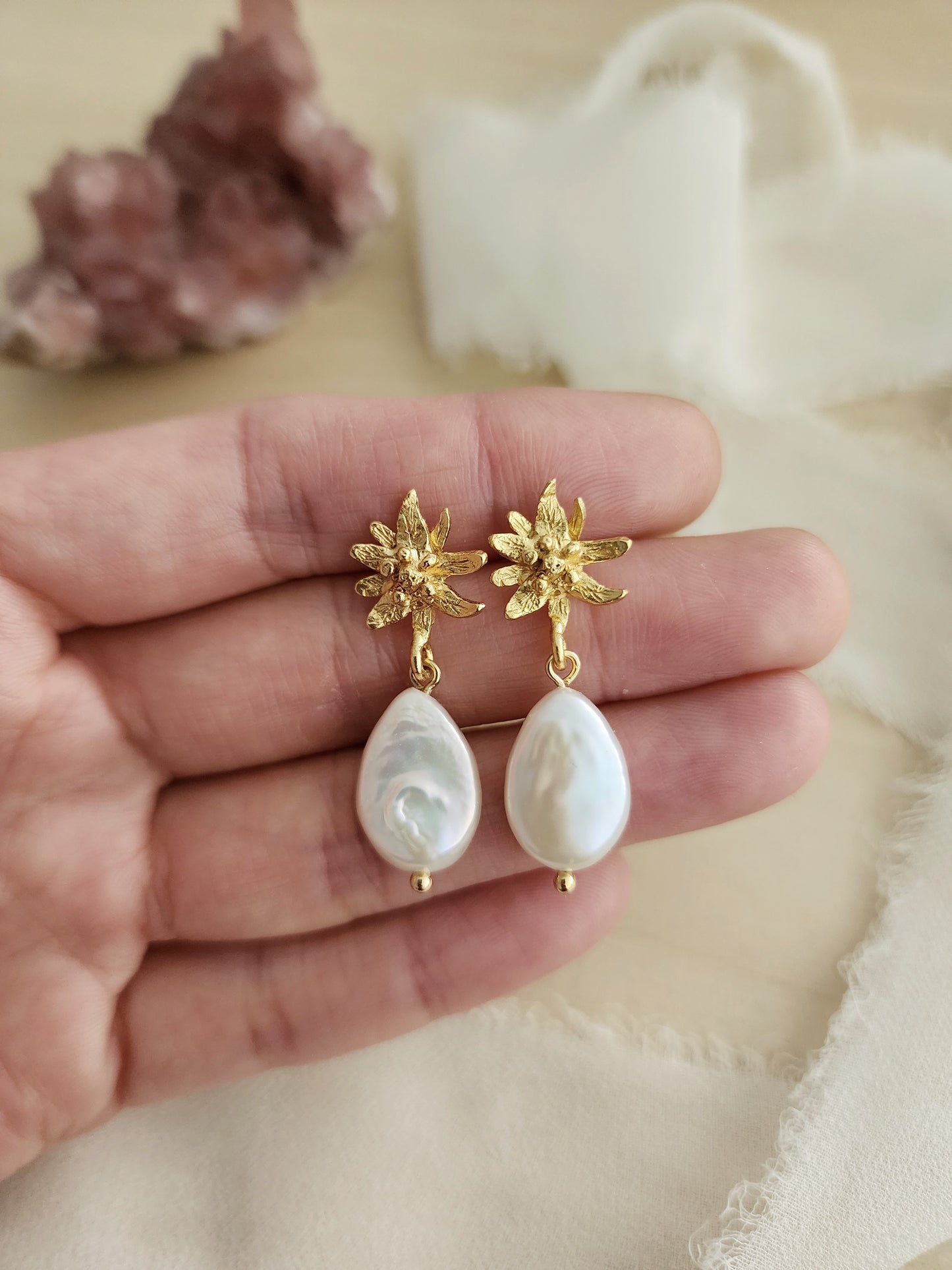 Alpine flower earrings - Freshwater Pearls
