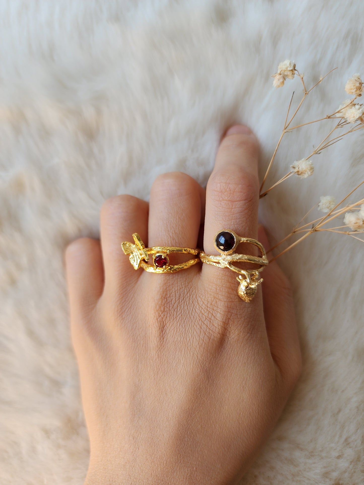 Strawberry Ring - Garnet