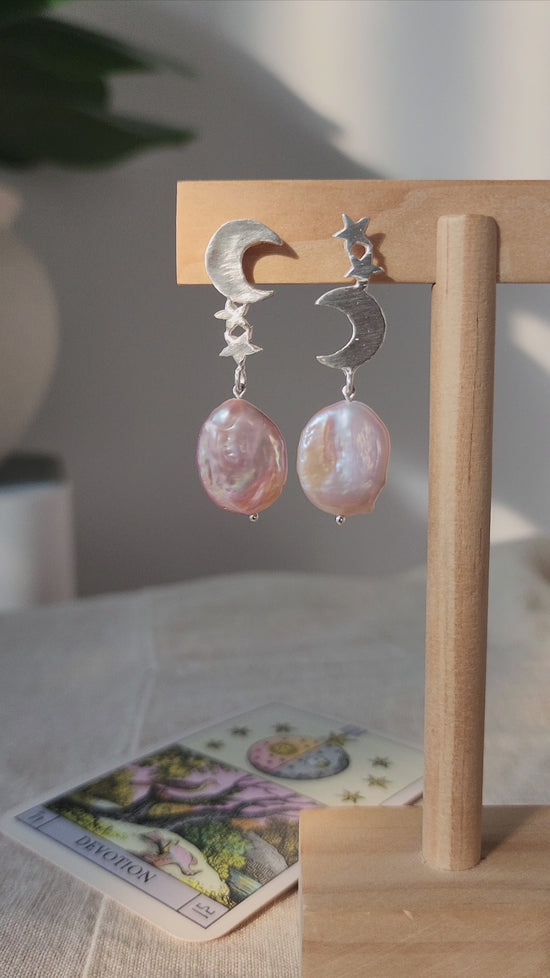 Load and play video in Gallery viewer, Pink Aurora Galaxy Earrings

