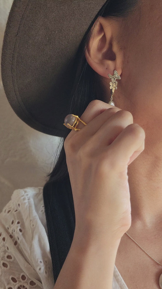 Load and play video in Gallery viewer, Butterfly Landing - Freshwater Pearl Earrings
