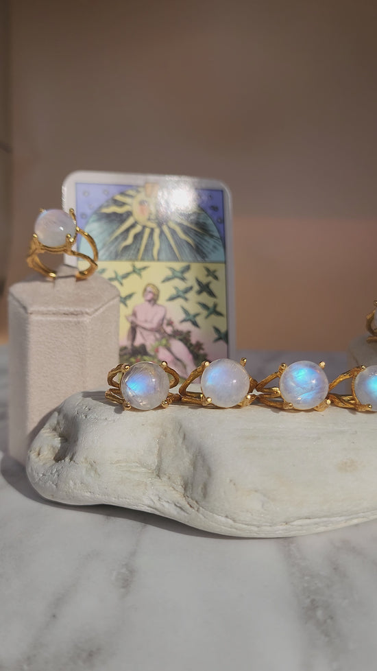 Load and play video in Gallery viewer, Moonstone Ring
