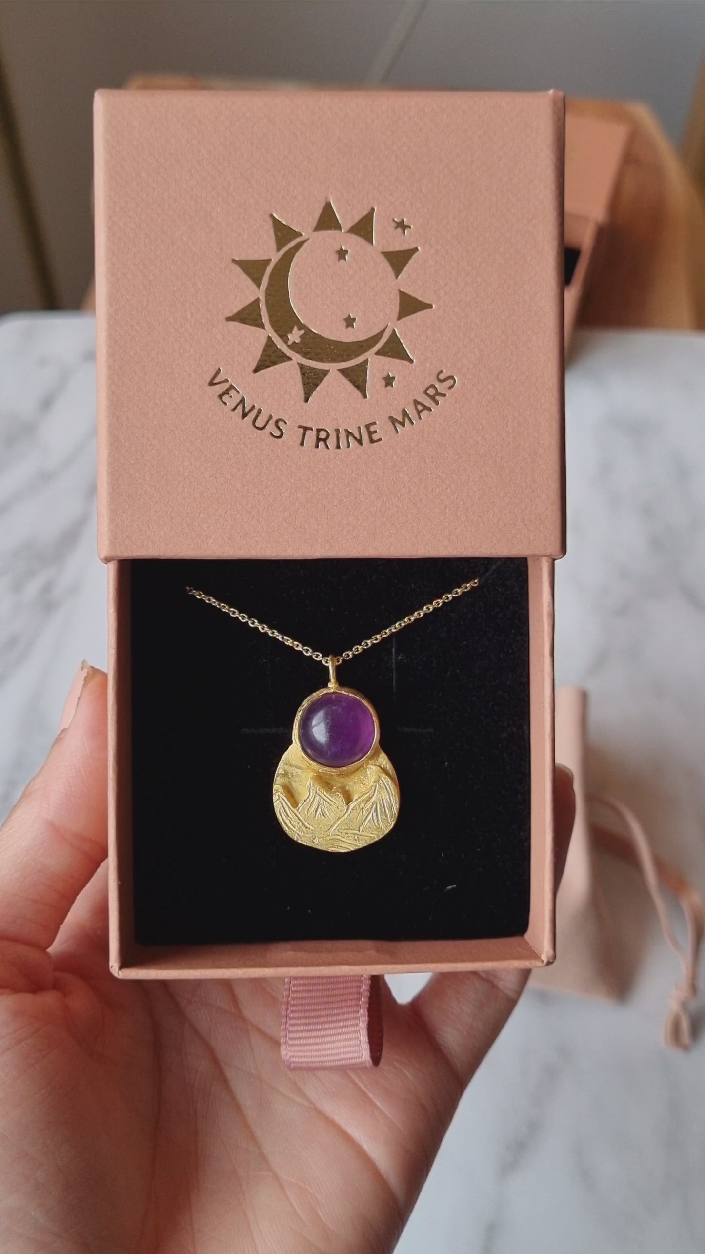 Load and play video in Gallery viewer, Amethyst Mountain Necklace - Gold Vermeil
